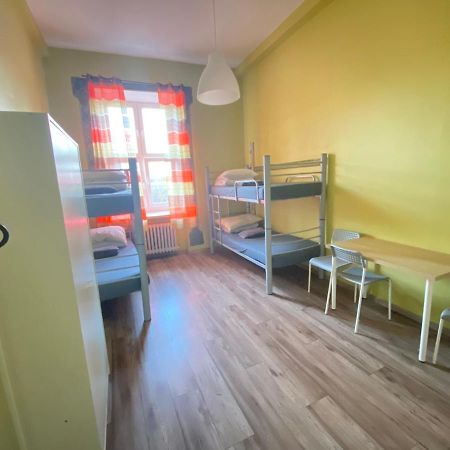 Oliwka Hostel Varsó Kültér fotó