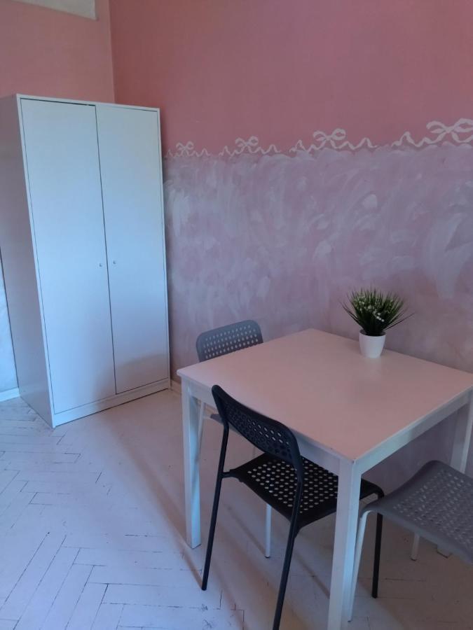 Oliwka Hostel Varsó Kültér fotó
