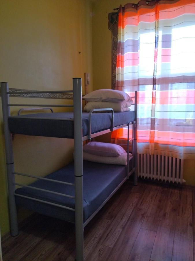 Oliwka Hostel Varsó Kültér fotó