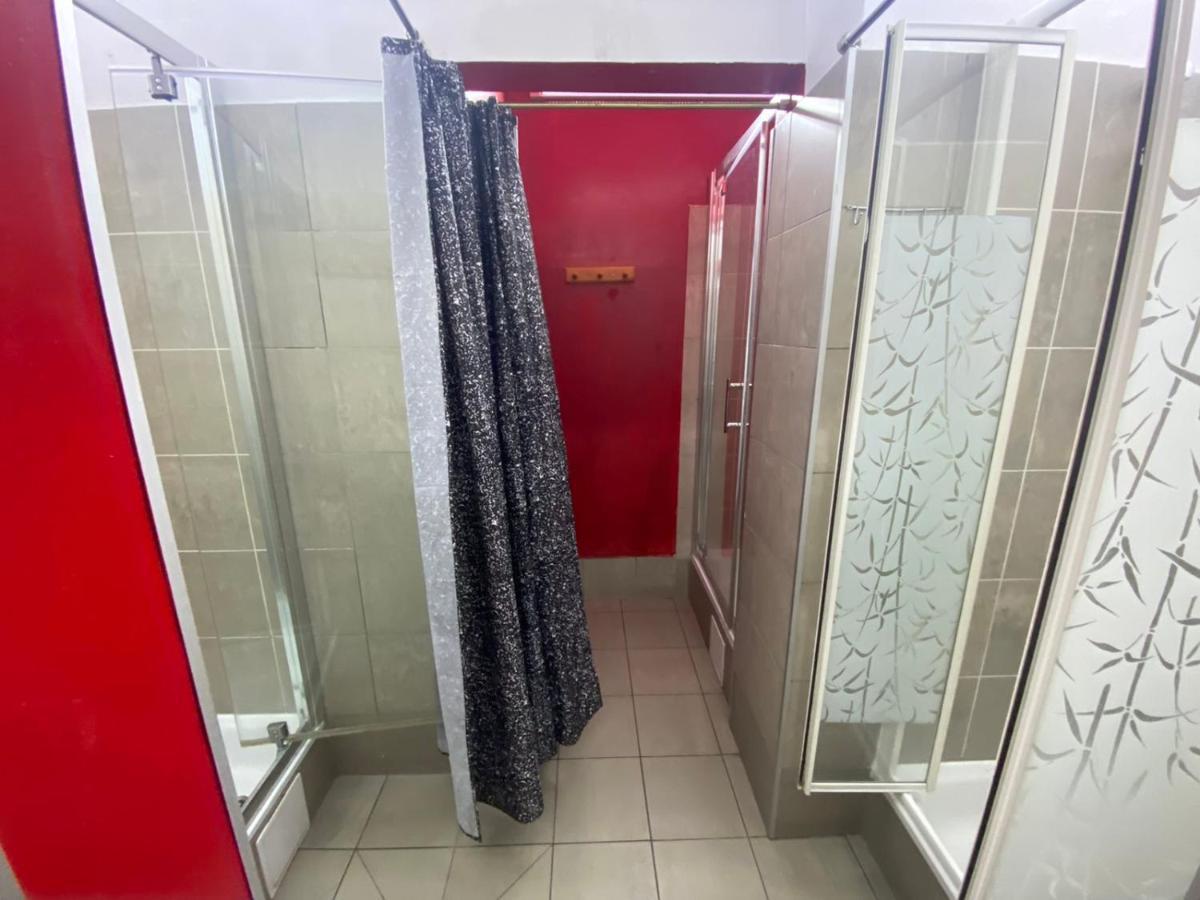 Oliwka Hostel Varsó Kültér fotó