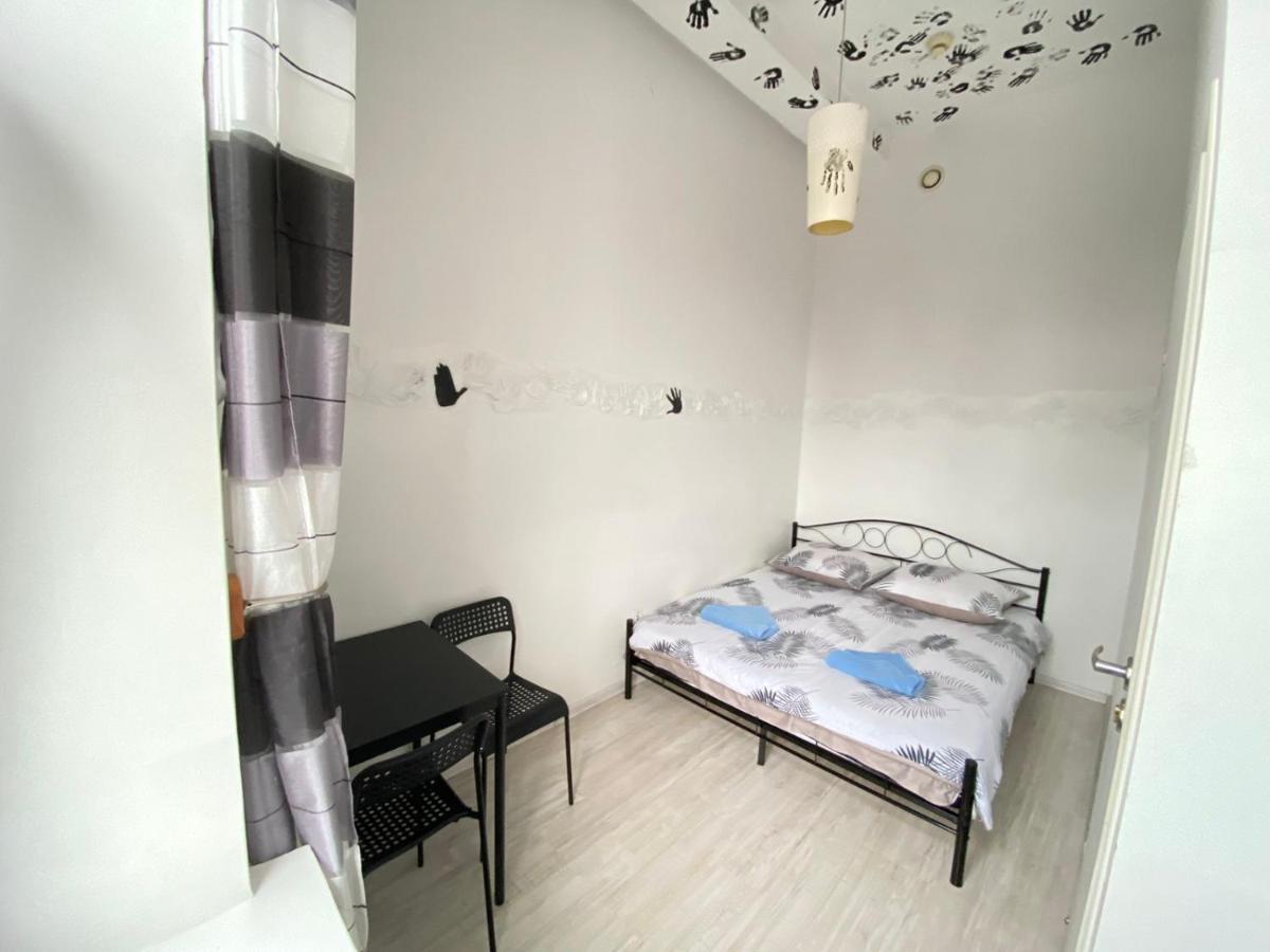 Oliwka Hostel Varsó Kültér fotó