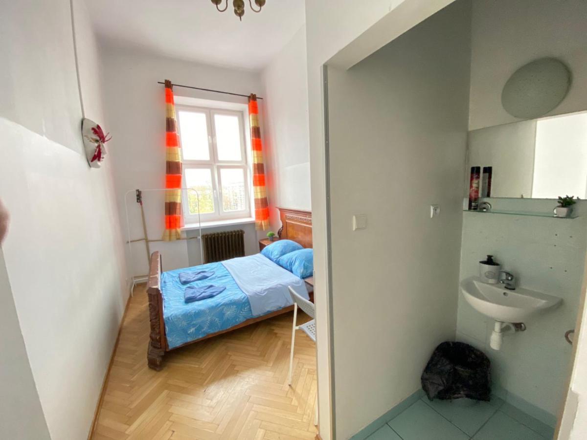 Oliwka Hostel Varsó Kültér fotó
